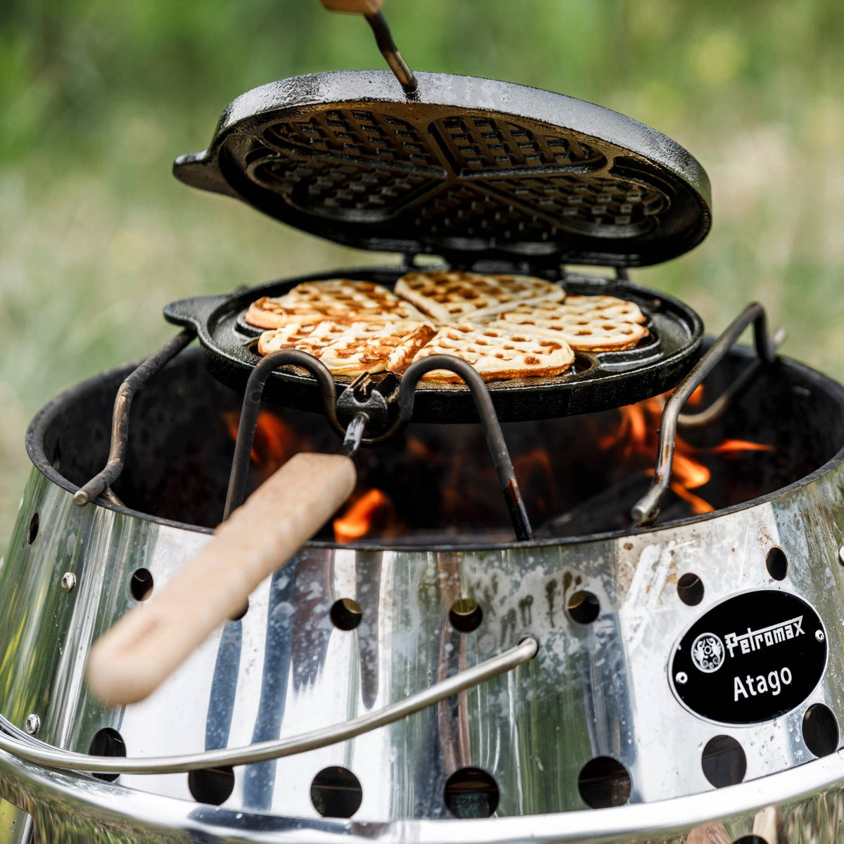 Petromax Cast Iron Rotating Waffle Iron