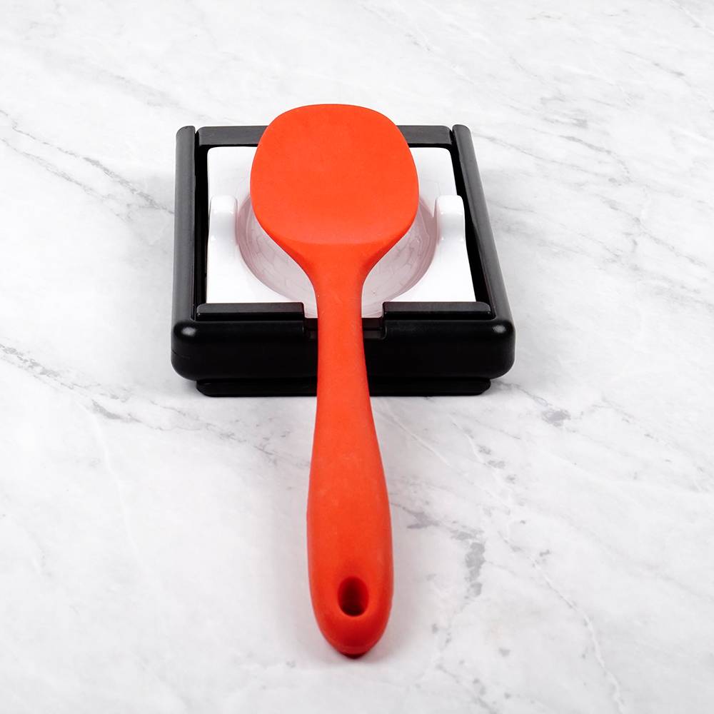 Two-in-One Spoon and Lid Rest