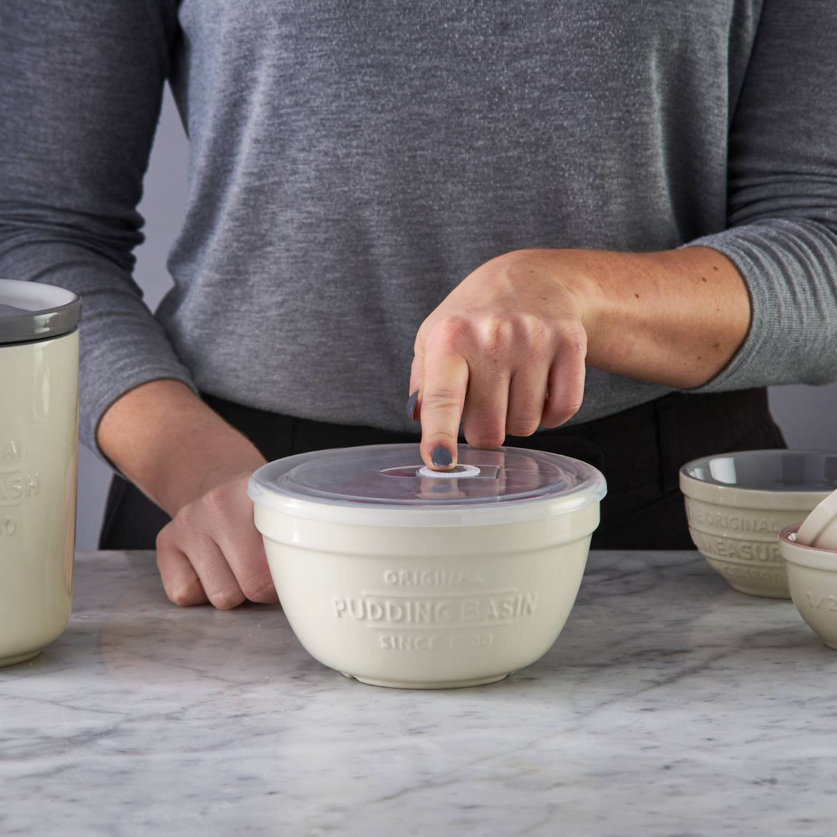 Mason Cash All-Purpose Bowl with Lid