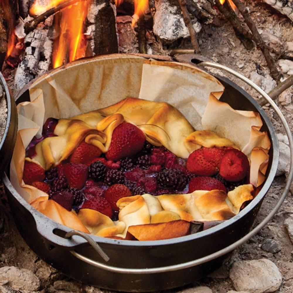 Lodge Cast Iron Camp Dutch Ovens
