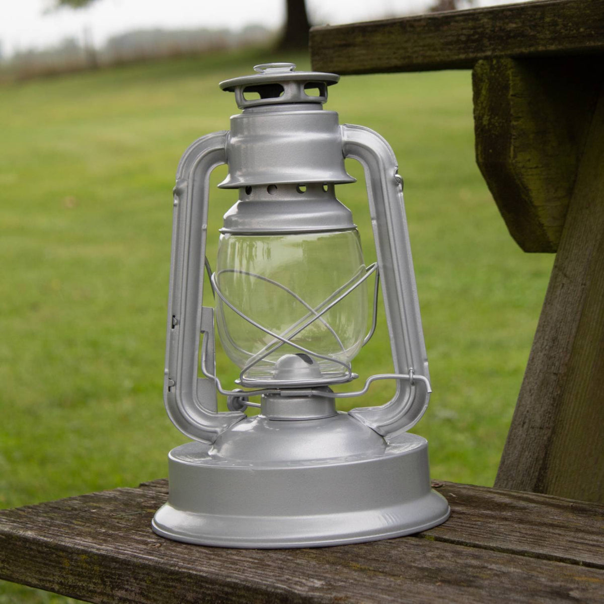 Rayo Royal Lantern