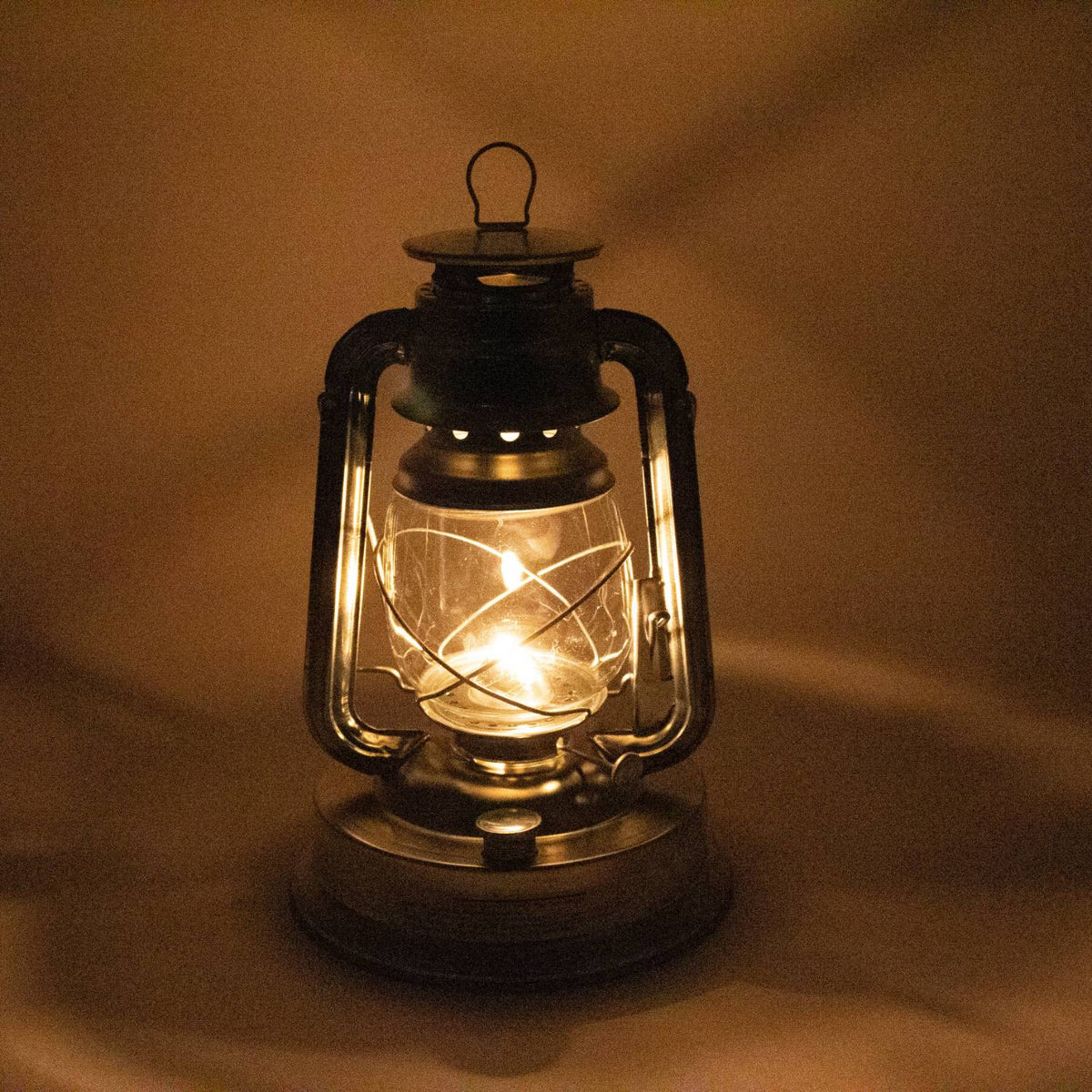 Rayo Royal Lantern