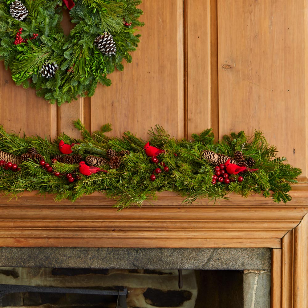 Cardinal Mantel Runner