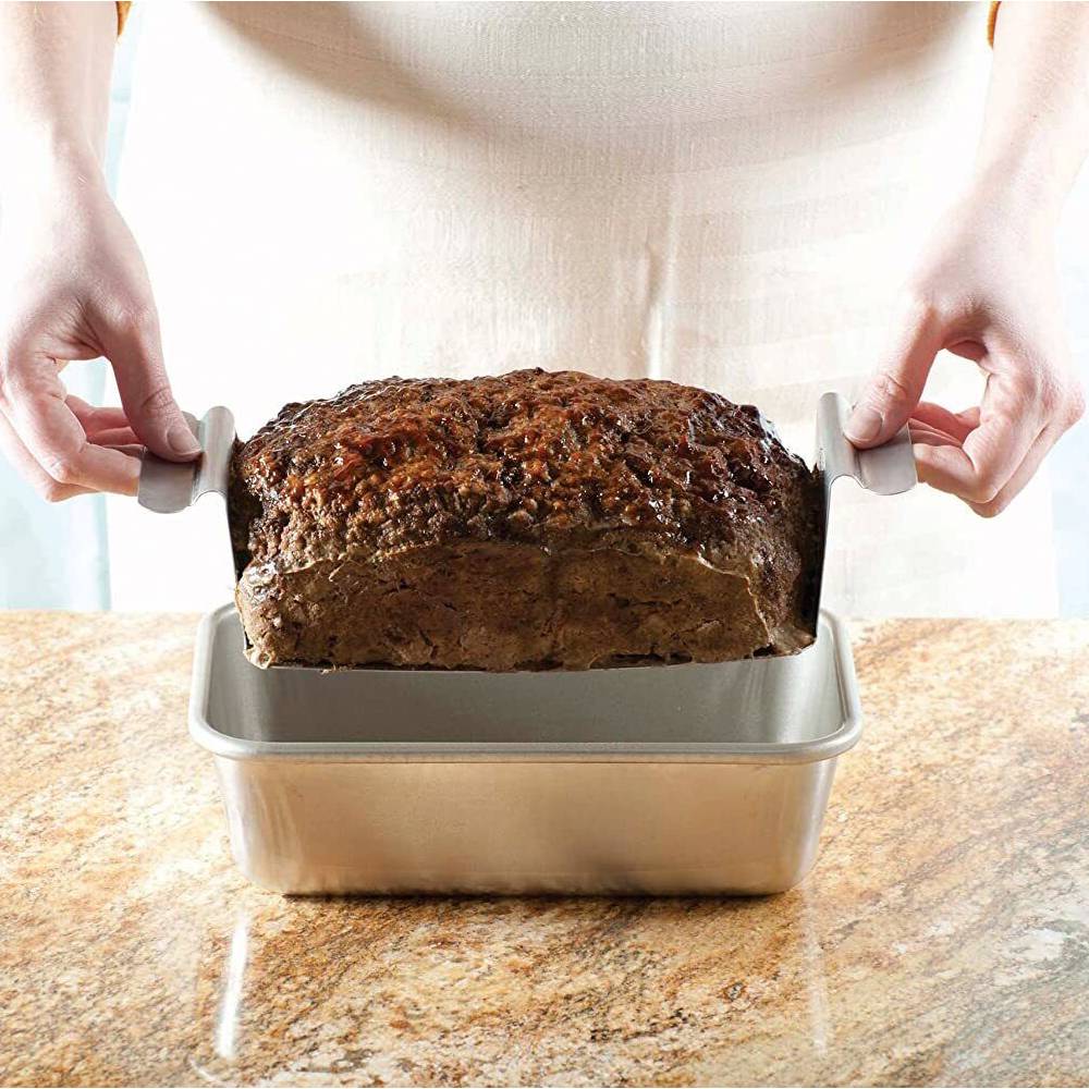 Aluminum Meatloaf Pan with Trivet