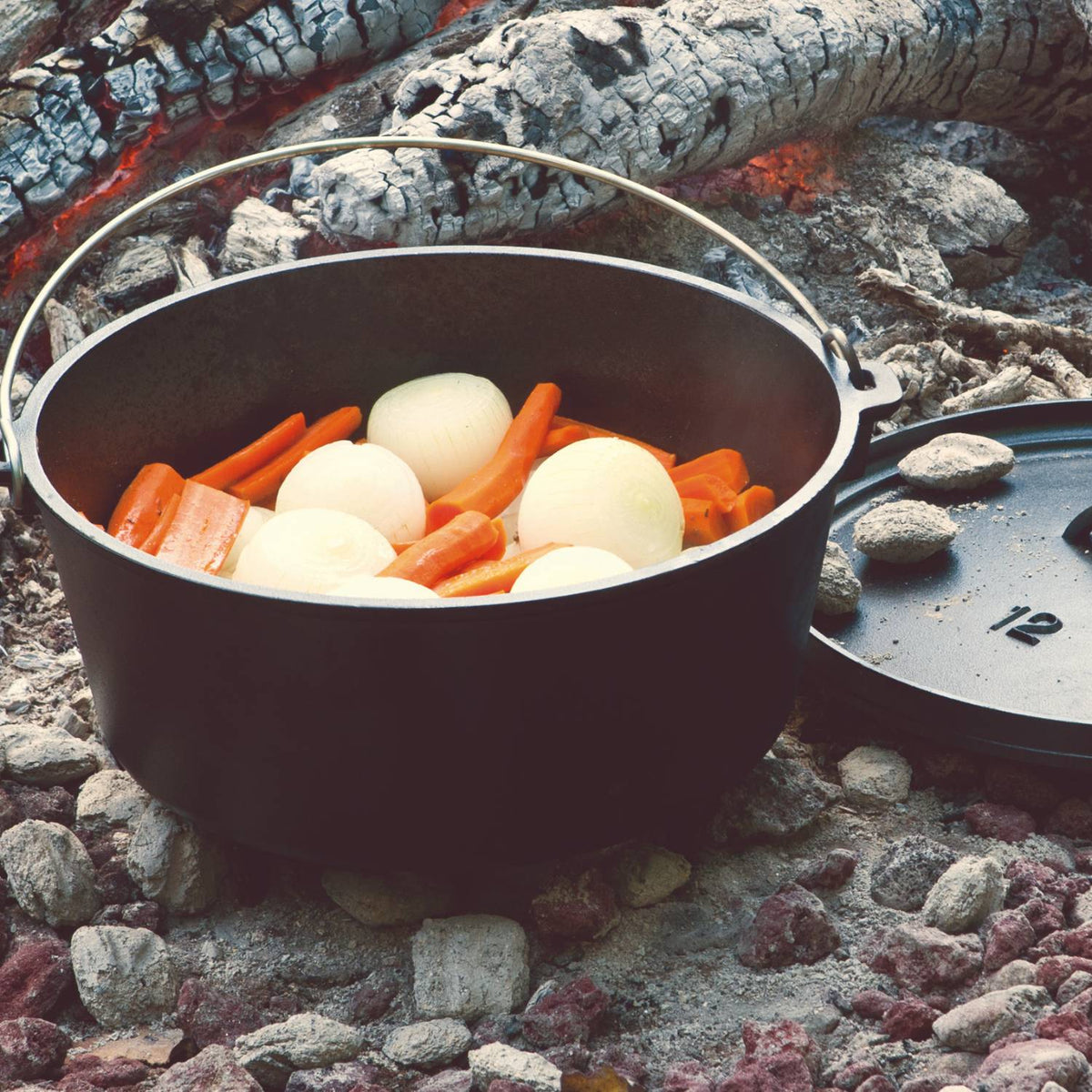 Lodge Cast Iron Camp Dutch Ovens