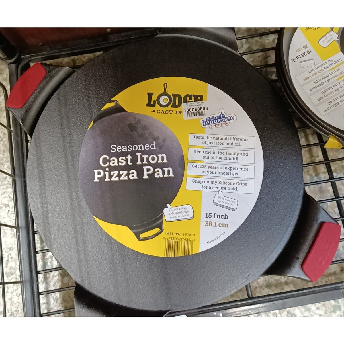 Lodge Cast Iron Pizza Pan - 15 in