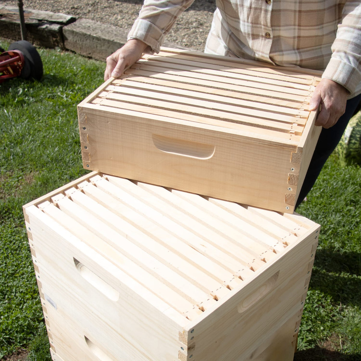 10-Frame Beehive Kit with Tools - Complete Starter Set
