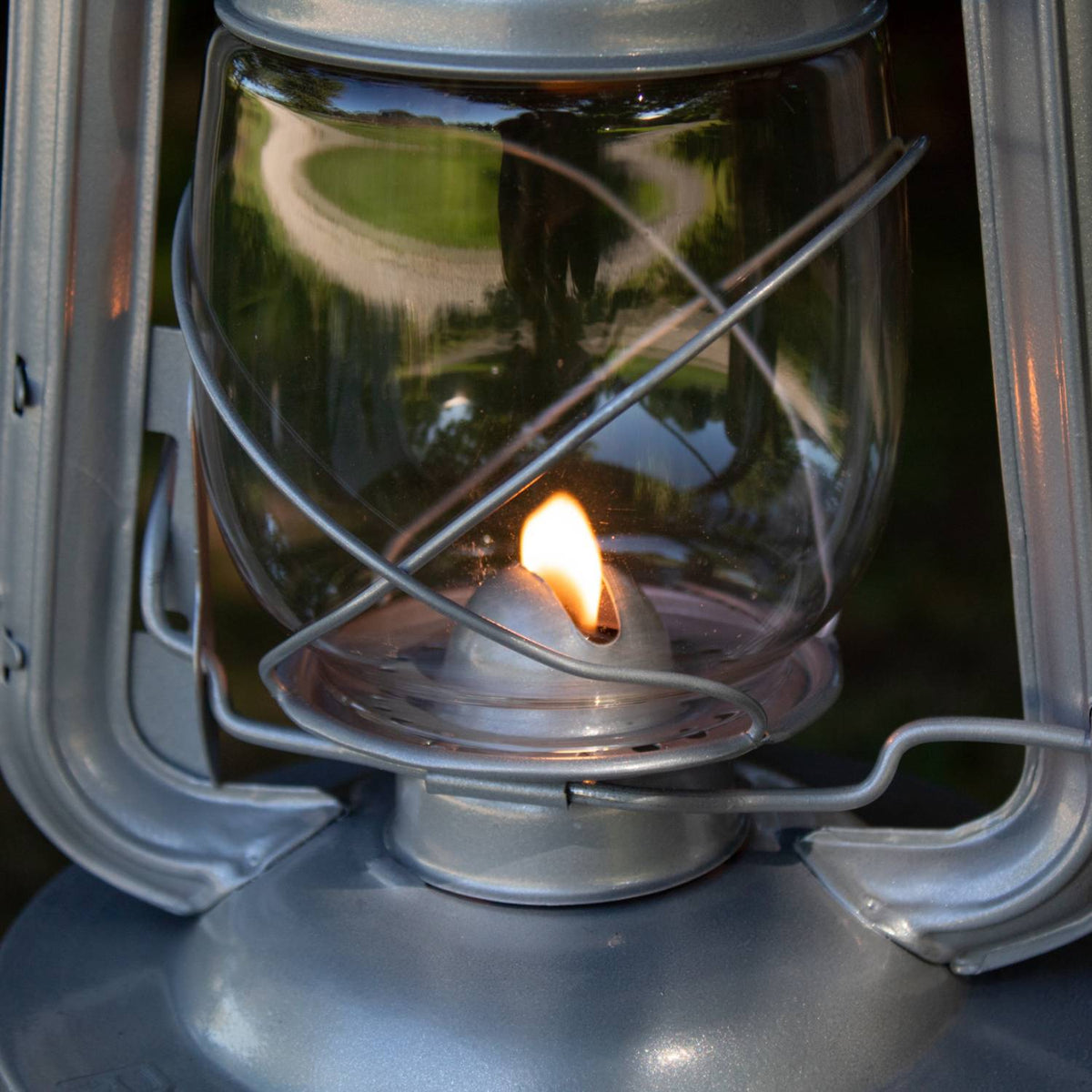 Rayo Royal Lantern