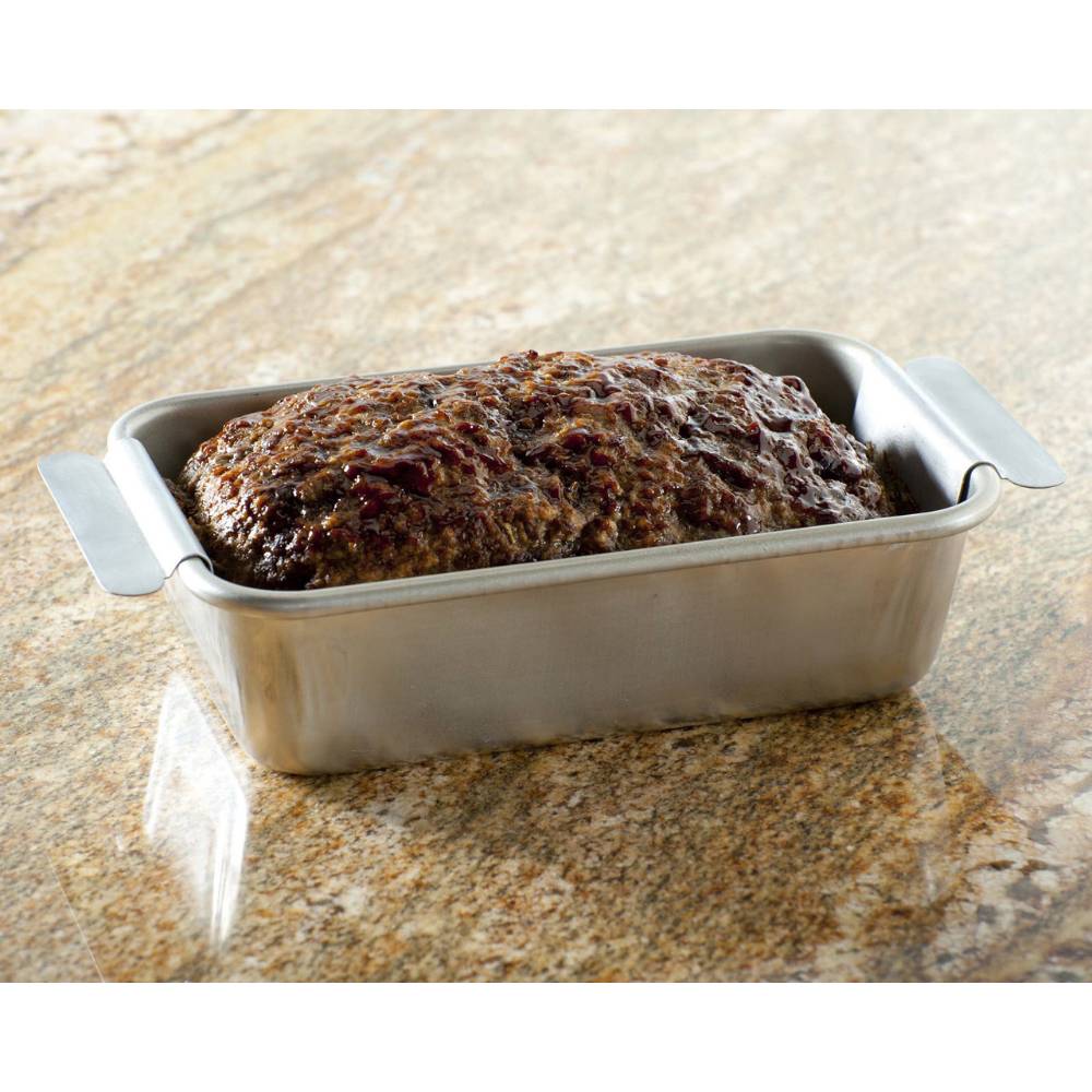 Aluminum Meatloaf Pan with Trivet