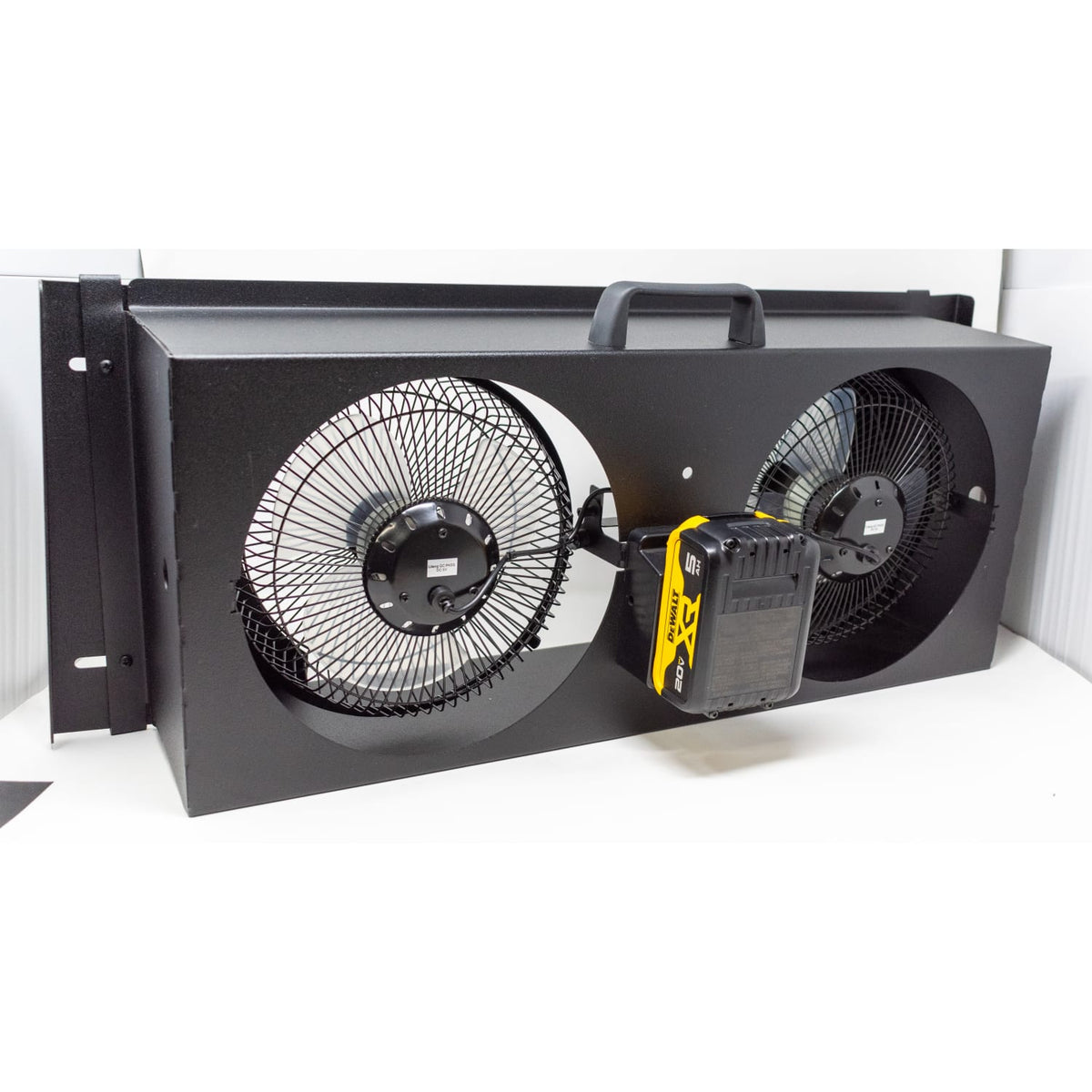 EZ-Window Fan - Battery Powered with Dual 9" Fans - Milwaukee/DeWalt