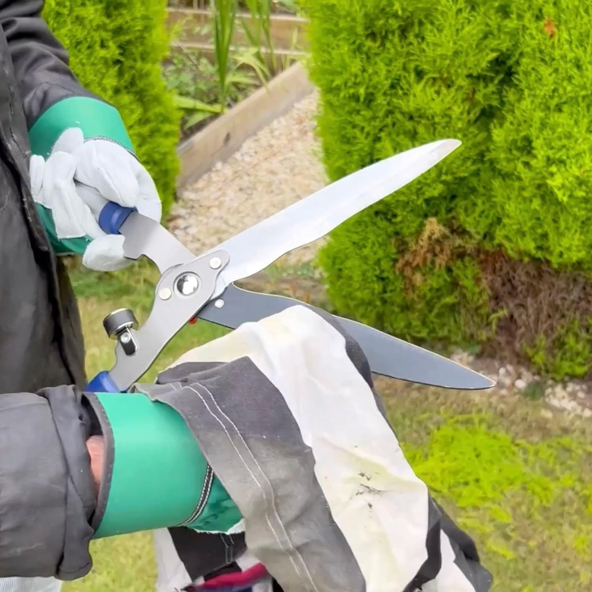 Spear & Jackson Razorsharp Telescopic Hedge Shears