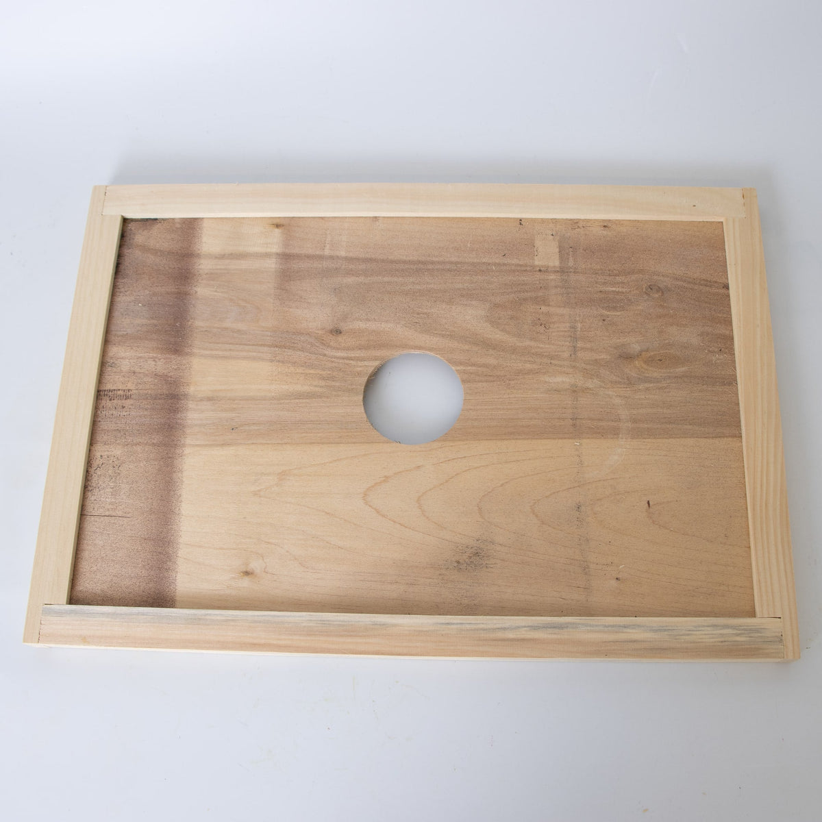 8-Frame Notched Inner Cover for Hive