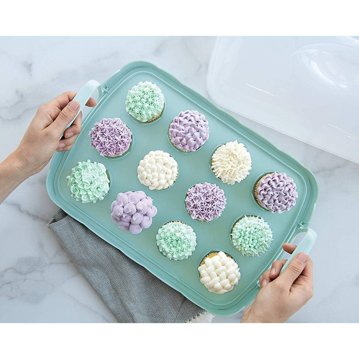 Reversible Cake and Cupcake Carrier