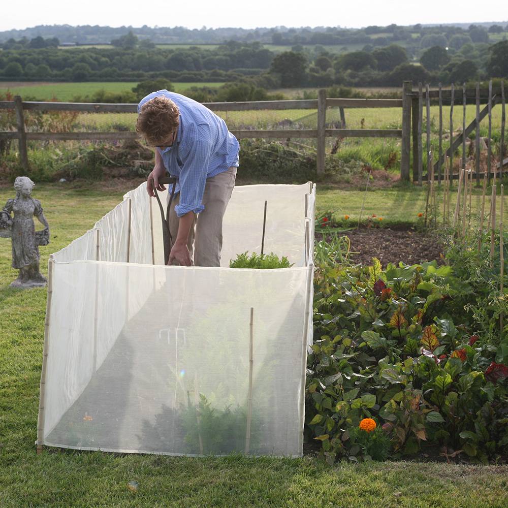 Micromesh Pest and Wind Barrier