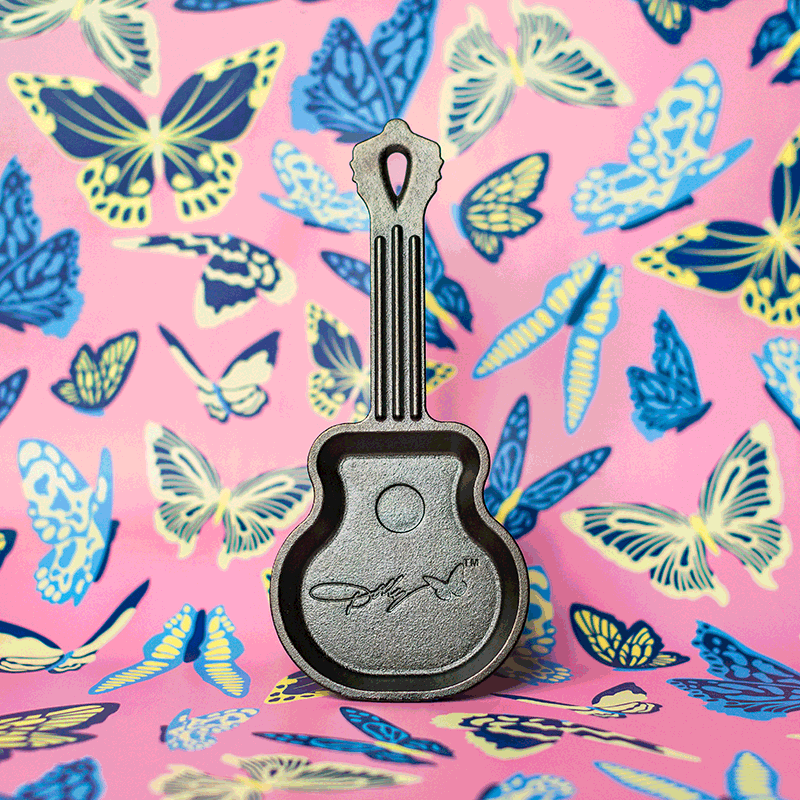 Lodge Dolly Parton Mini Guitar Skillet