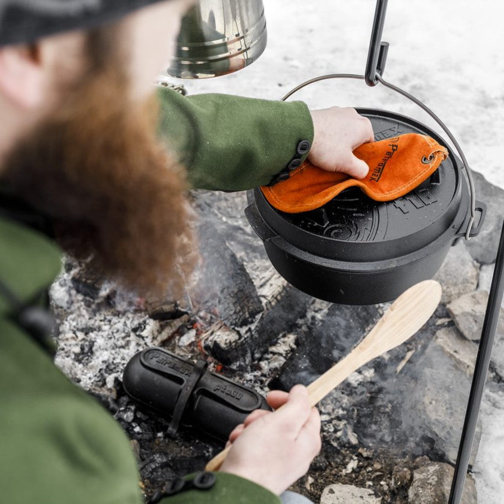 Petromax Cast Iron Dutch Oven with Flat Base