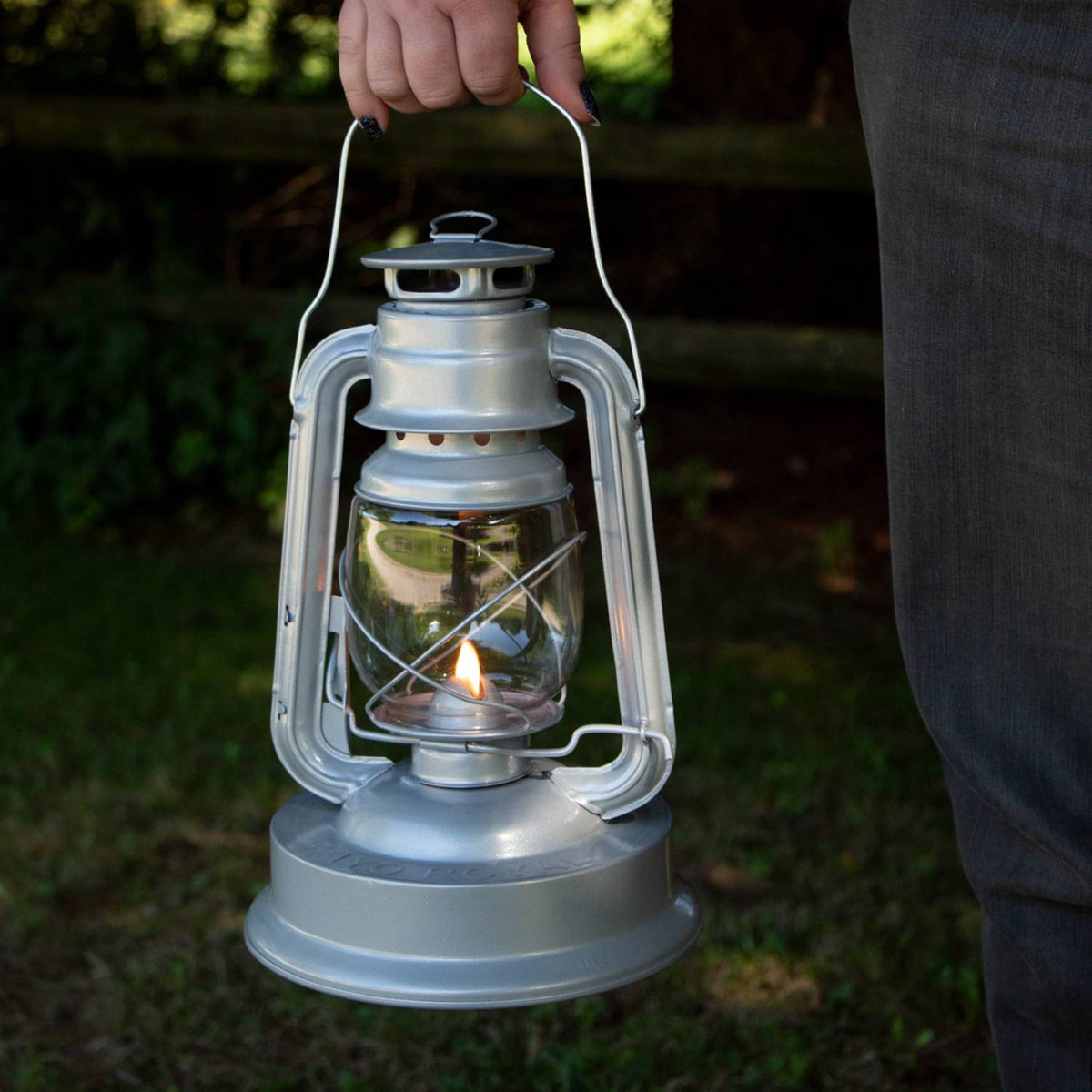 Rayo Royal Lantern