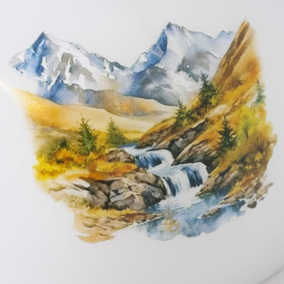 Aladdin Wild Mountain Stream Lamp Shade - Glass - 10"
