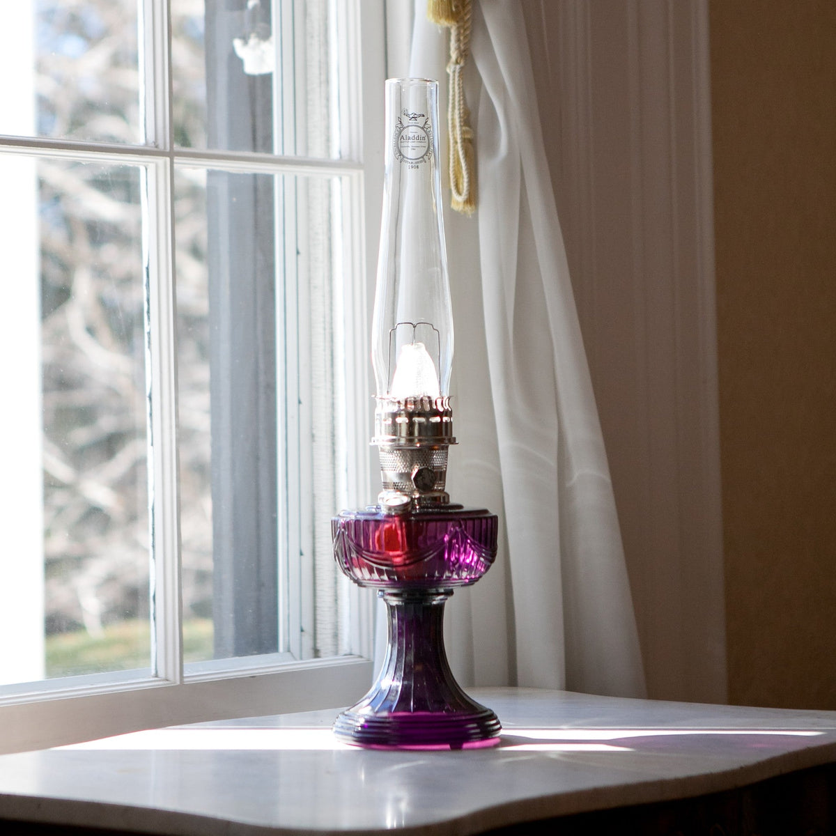 Aladdin Glass Lincoln Drape Oil Lamp (Optional Rose Shade)