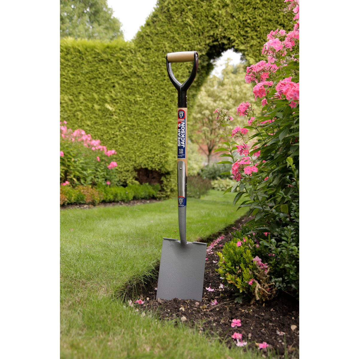 Spear & Jackson Neverbend Treaded Digging Spade
