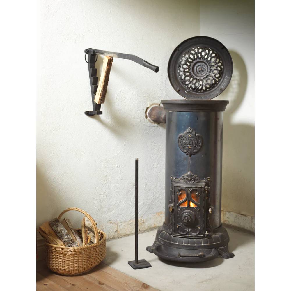 Wall-Mounted Kindling Splitter