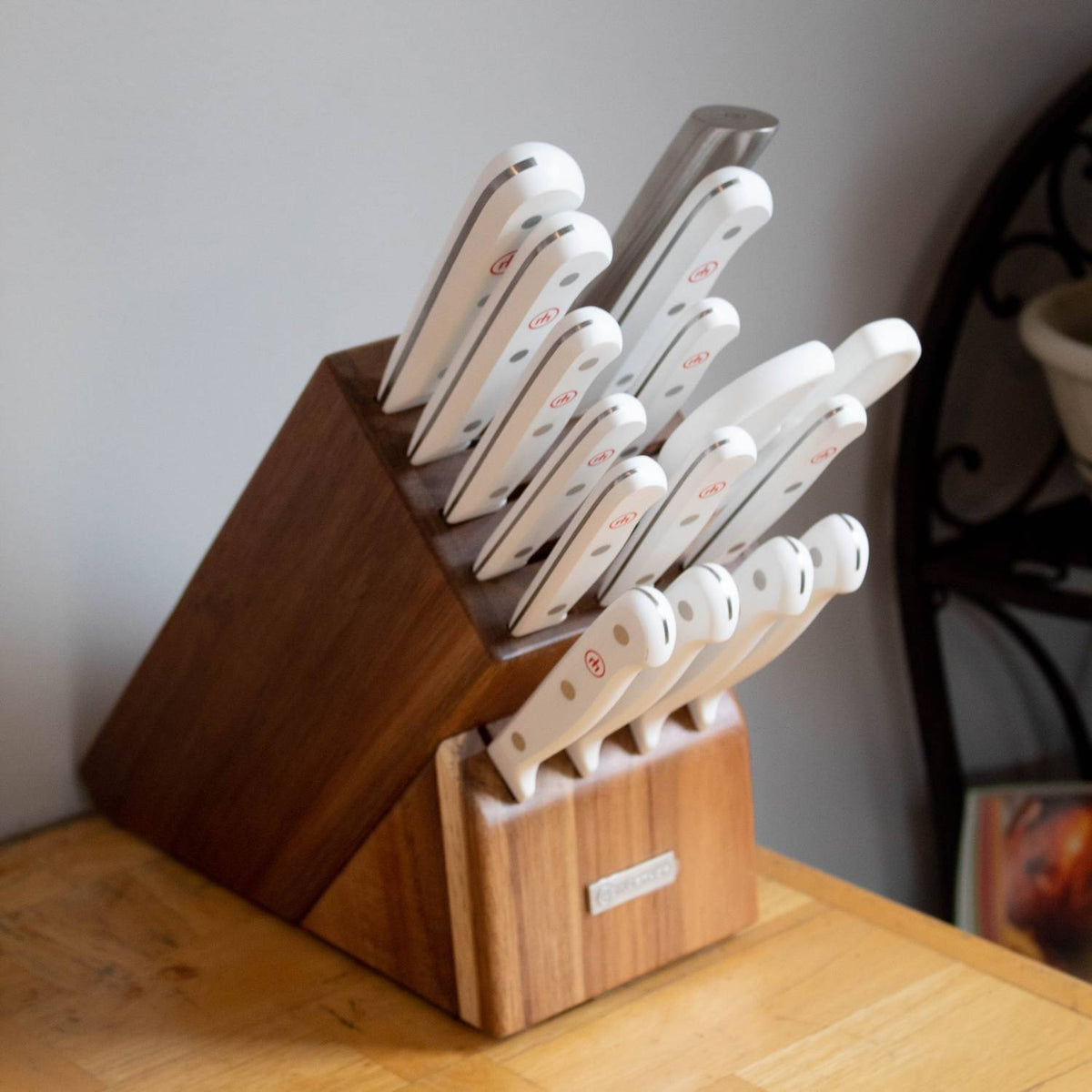 Wusthof Gourmet White Handle Knife Block Set - 16 Pieces