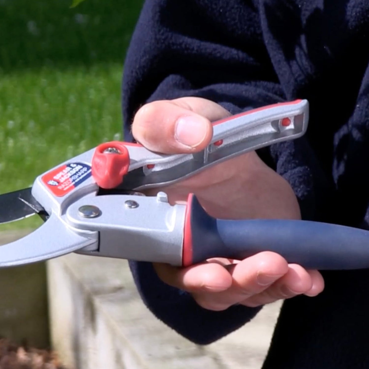 Spear & Jackson Ratchet Anvil Pruners with Twist Handle