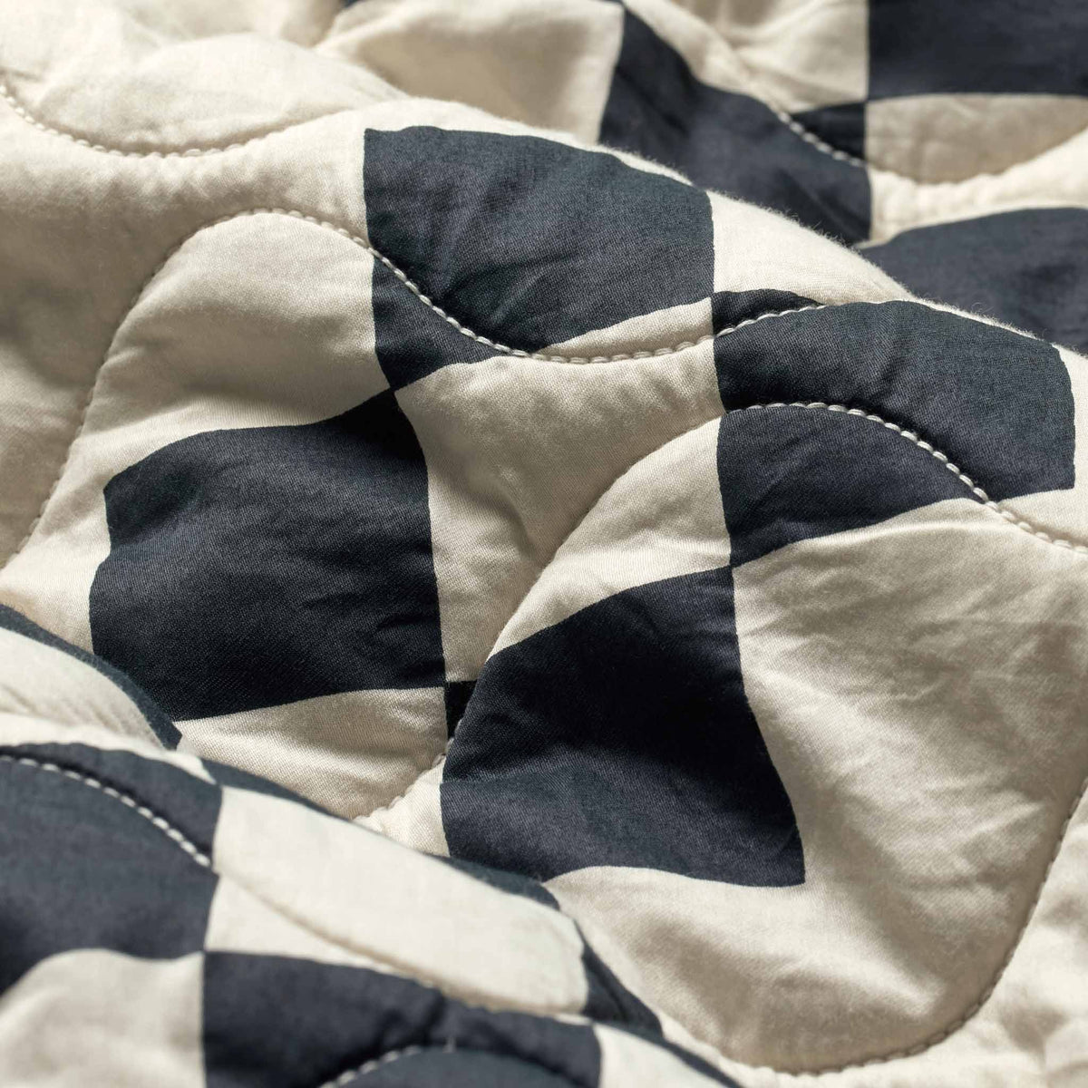 Modern Heritage Quilt Set