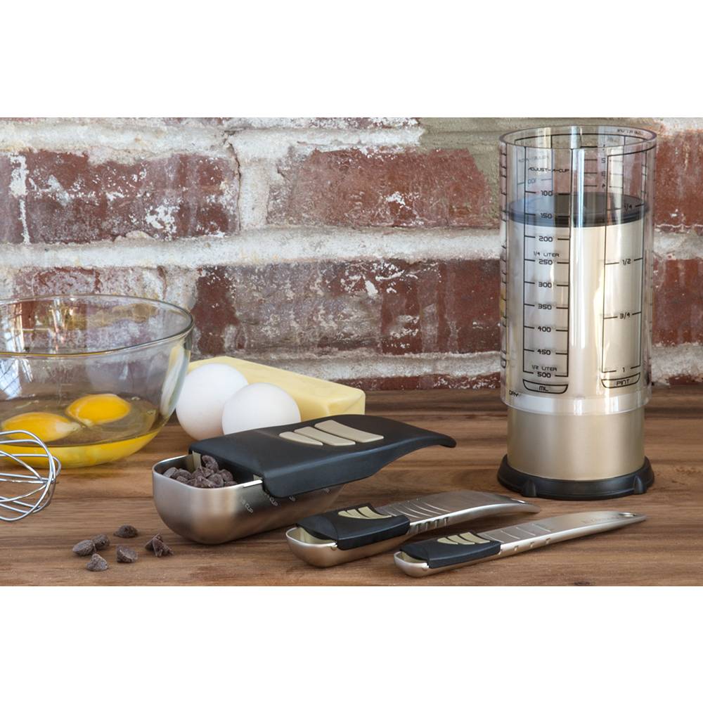 Bakers Pro Adjust-A Measuring Set