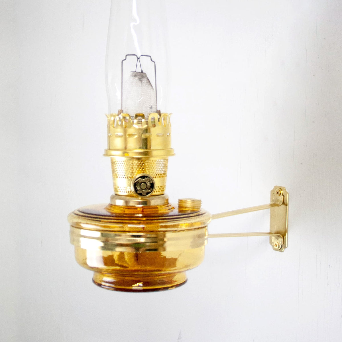 Aladdin Amber Regency Wall Oil Lamp