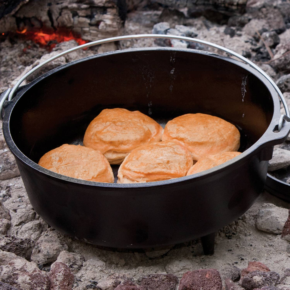 Lodge Cast Iron Camp Dutch Ovens