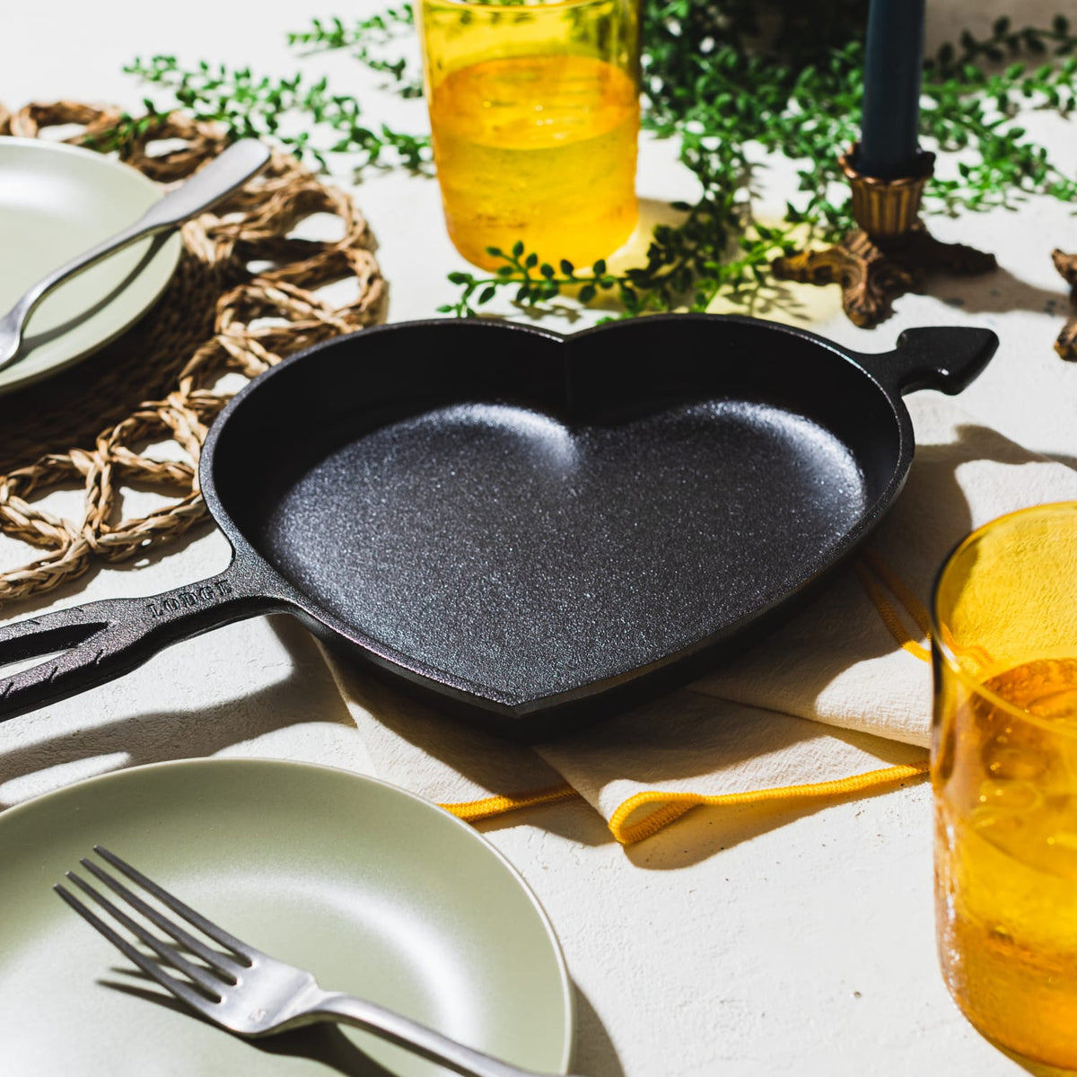 Lodge Cast Iron Heart Skillet - 9.25"