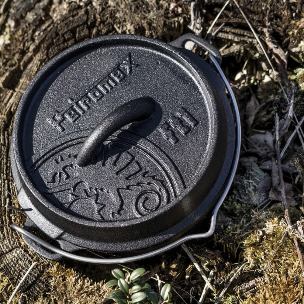 Petromax Cast Iron Dutch Oven with Legs