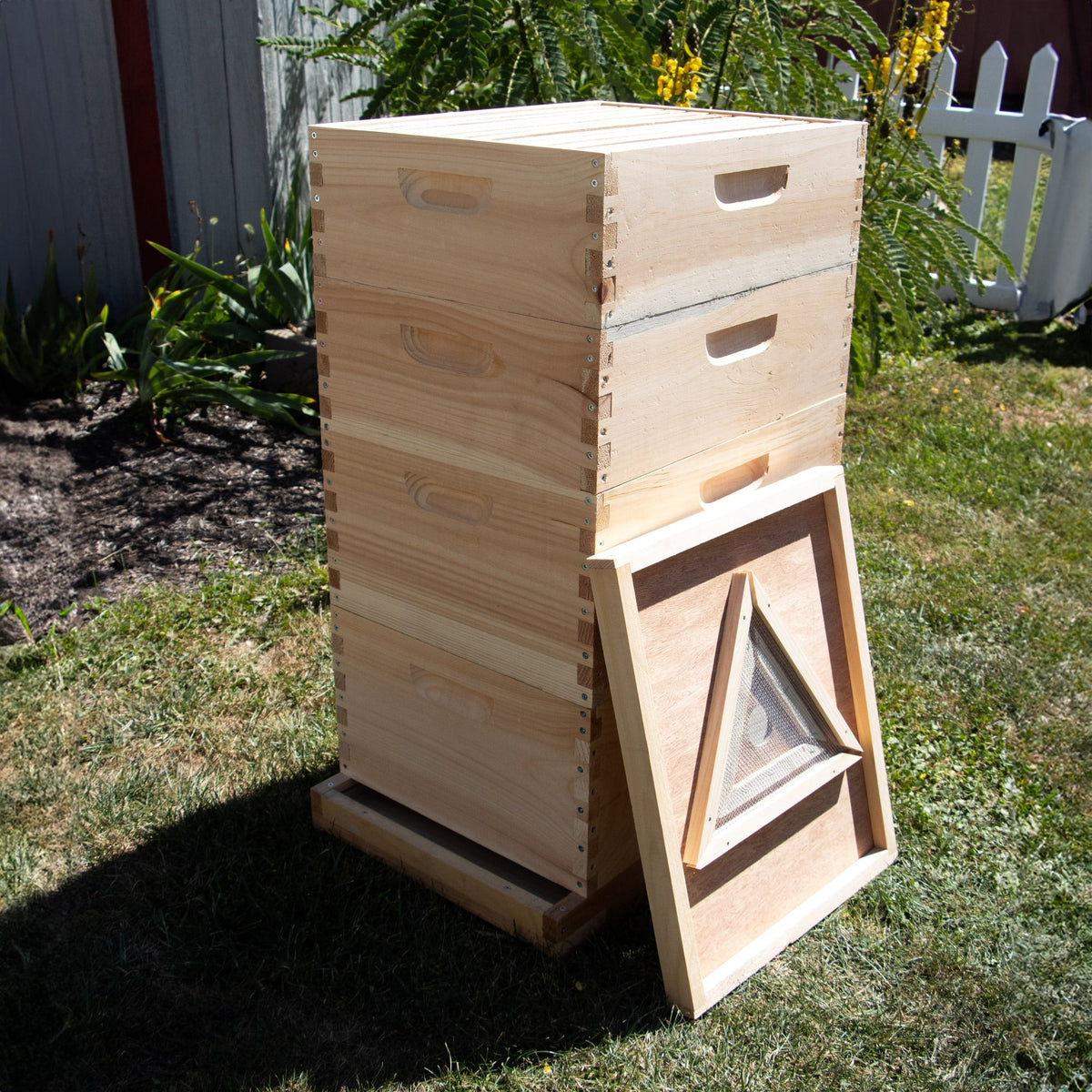 10-Frame Triangle Bee Escape Board for Hive