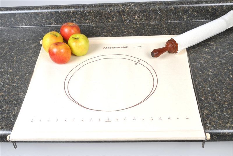 Easy-To-Use Pastry Frame