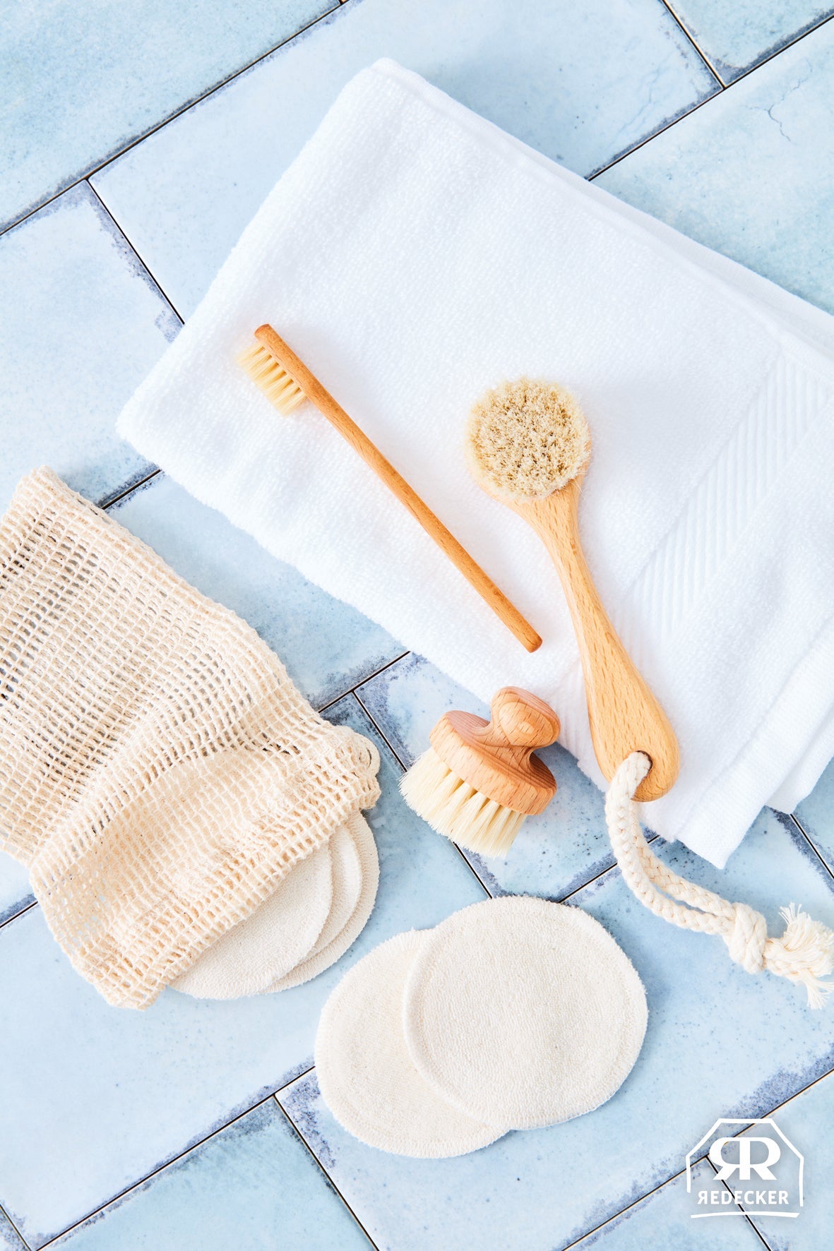 Gentle Face Brush for Cleansing & Exfoliating