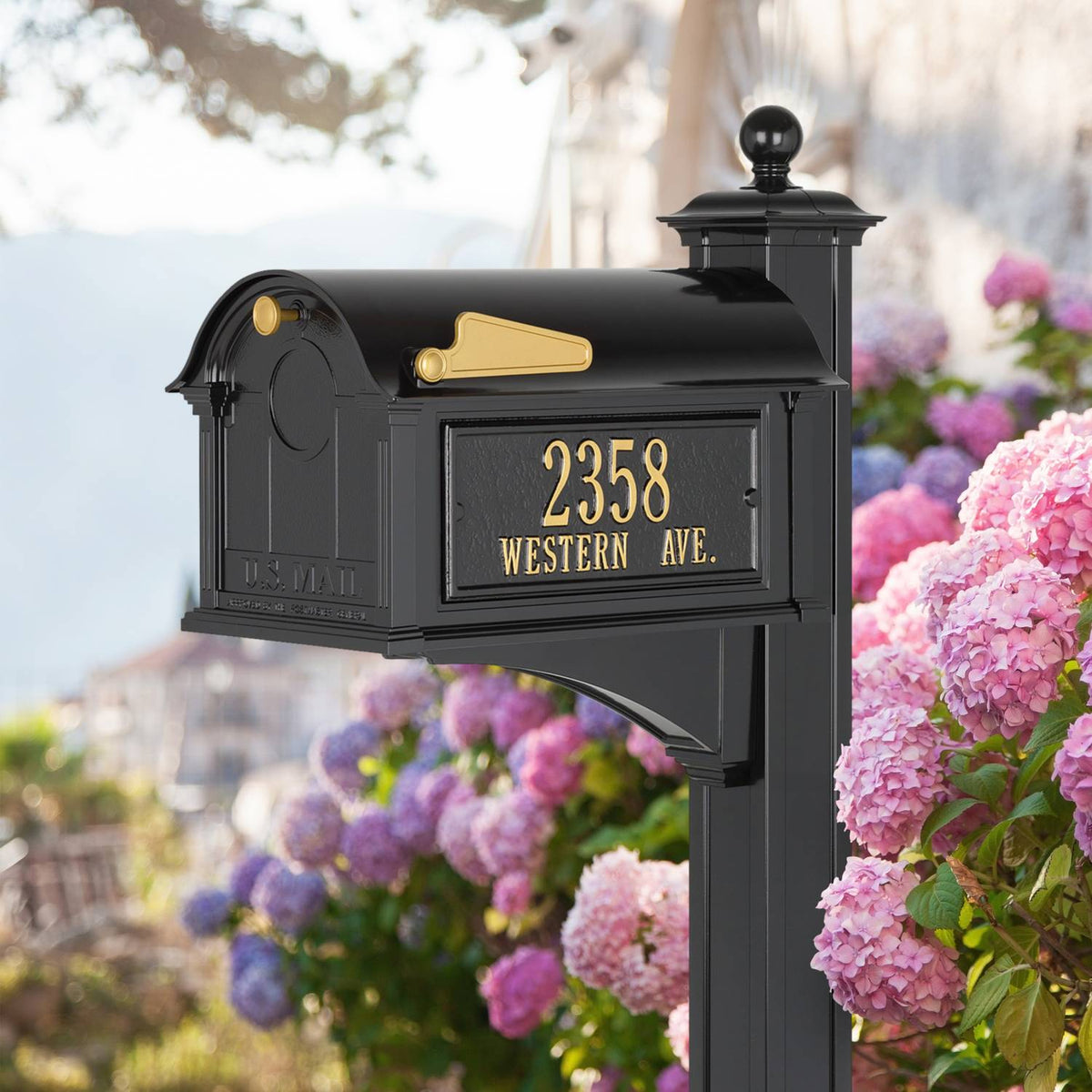 Whitehall Custom Balmoral Mailbox - Black/Gold