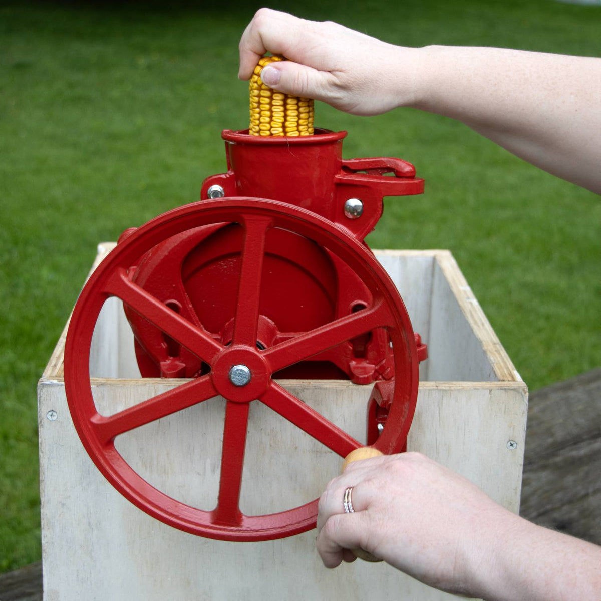 Lehman's Cast Iron Corn Sheller